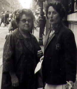 MARGUERITE ET SA FILLE GISELE - 1965