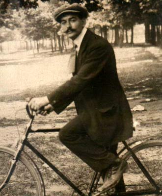 Marcel Pellegrin à bicyclette