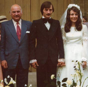 Michel à son mariage entre son père René et sa femme Anne-Marie le 21 juin 1975