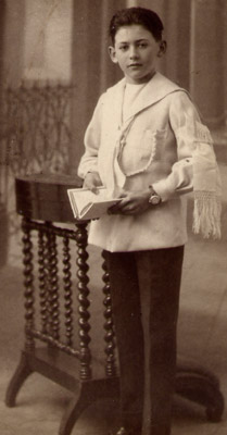 René Octave Georges DENAMPS en communiant